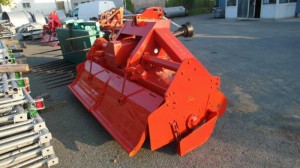   ROTAVATOR HOWARD R600S 205S